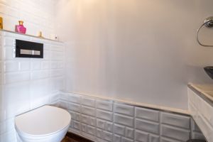 Cloakroom- click for photo gallery